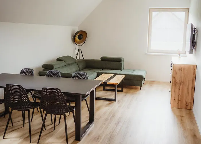 Prazdninovy Dum 度假居 *